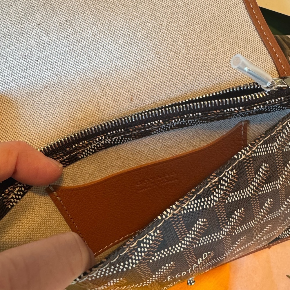 Goyard Black and Brown Goyardine Crossbody Wallet - Picture 4 of 8